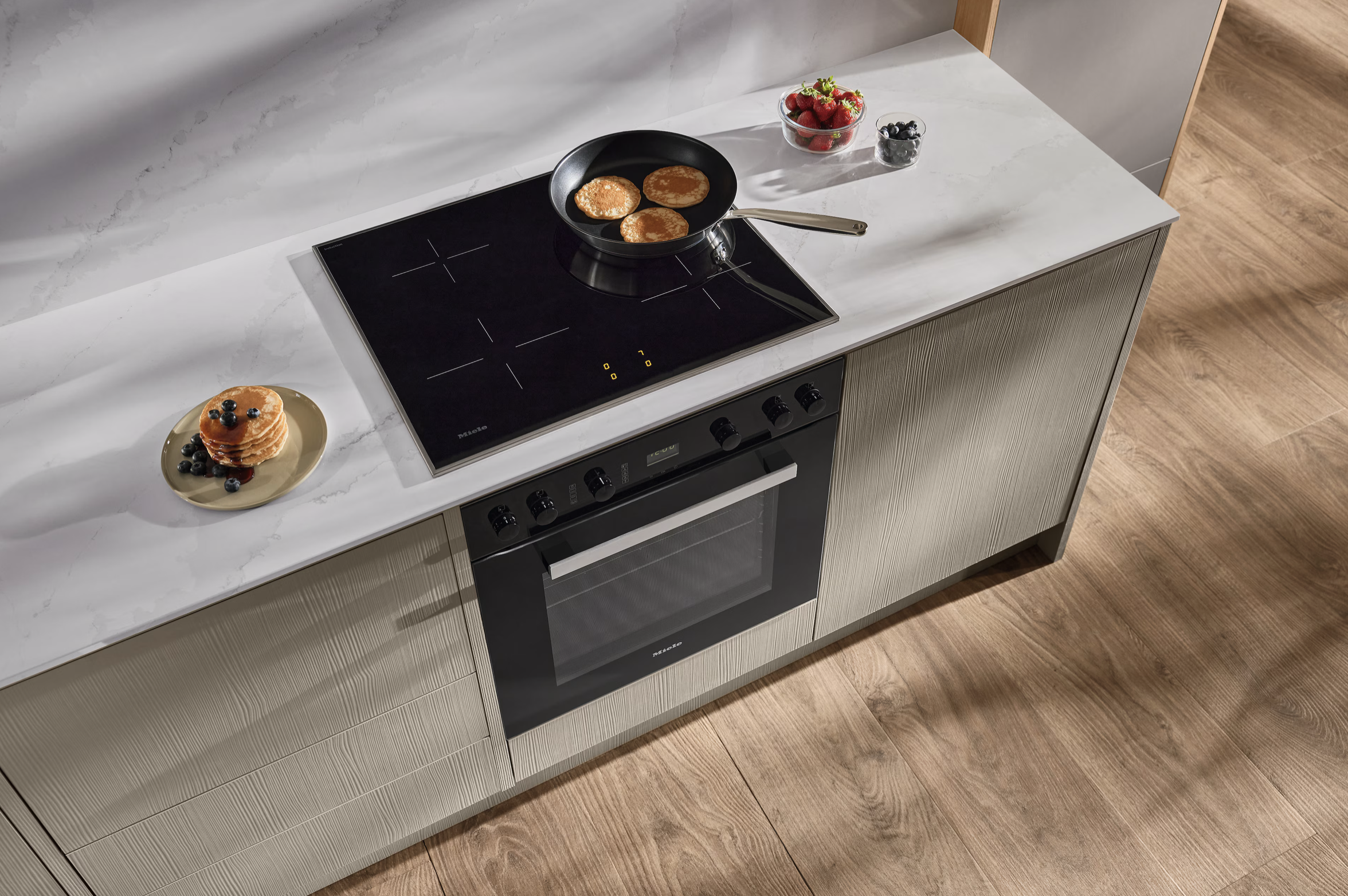 MIELE KM7061FR - Piastra a induzione comandata dal forno con 4 zone