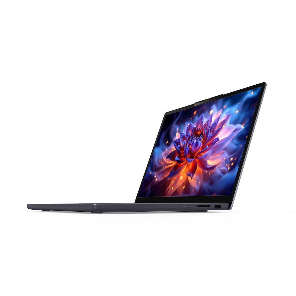 LENOVO 83UR00CQIX - Slim Notebook 15,3" Intel Core