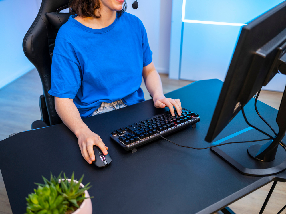 TRUST 24406 - Tastiera Gaming Trust GXT 834