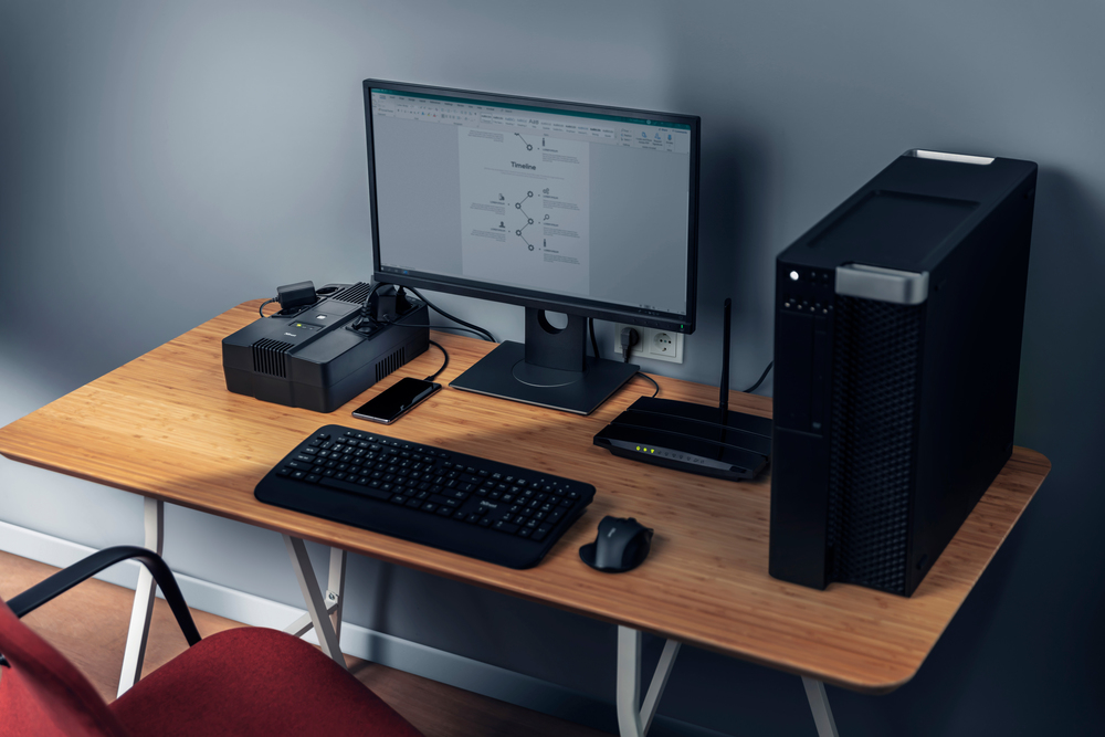 TRUST 23326 - UPS Maxxon 800VA con 6 uscite