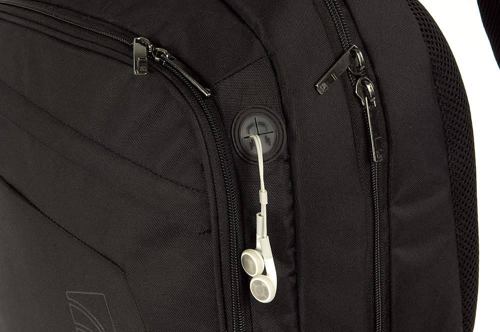 TUCANO BLABK - Lato Rucksack für Notebooks bis 17" TUCANO BLABK - Lato Rucksack für Notebooks bis 17"
