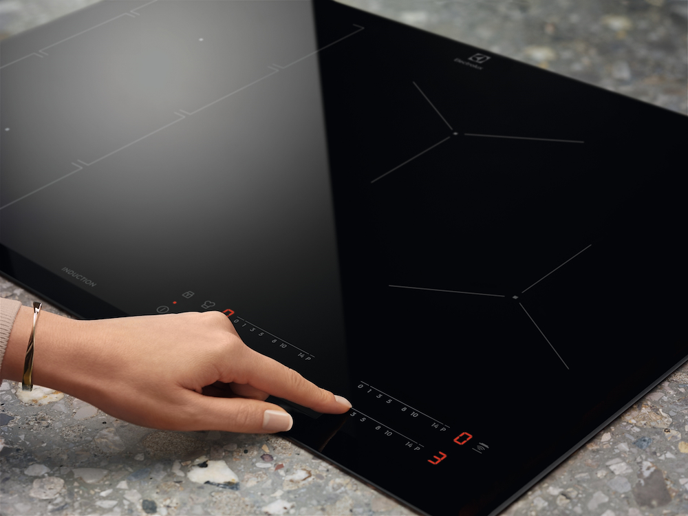 ELECTROLUX CIL63443 - Induktionskochfeld Electrolux 4-Zonen mit Bridge ELECTROLUX CIL63443 - Induktionskochfeld Electrolux 4-Zonen mit Bridge