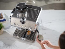 DE LONGHI EC9555M - Macchina da caffè La Specialista 19Bar