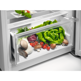 AEG RKB333E2DW - Freistehender Kühlschrank RKB333E2DW