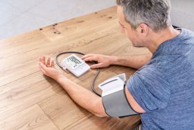 BEURER BM51CLIP - Beurer BM 51 Blutdruckmessgerät mit Display