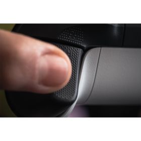 MICROSOFT QAU00022 - Xbox Wireless Controller Electric Volt