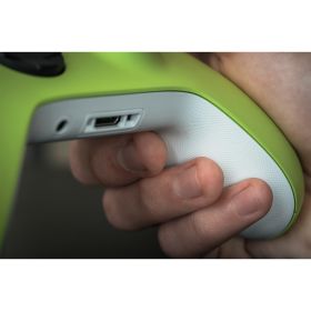 MICROSOFT QAU00022 - Xbox Wireless Controller Electric Volt