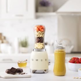 SMEG PBF01CREU - Frullatore Compatto Smeg 50's