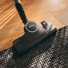 MIELE BOOSTCX1125GALAEDITIONBLA - Miele Boost CX1 125 Gala Edition Aspirapolvere Senza Sacchetto
